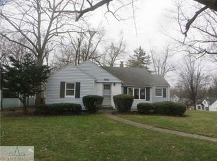 641 S Dexter Dr, Lansing, MI
