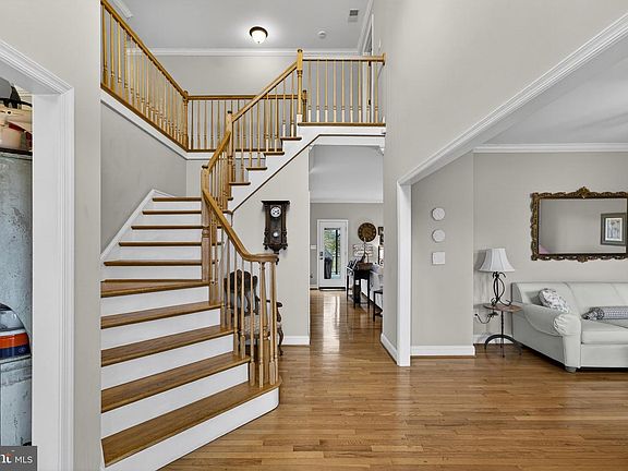 2nd image of 17 Shamrock Ln