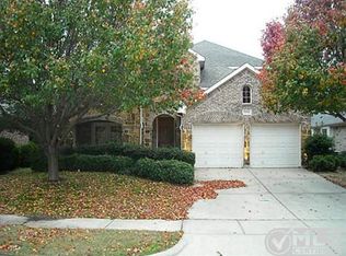 6851 Lagoon Dr, Grand Prairie, TX 75054