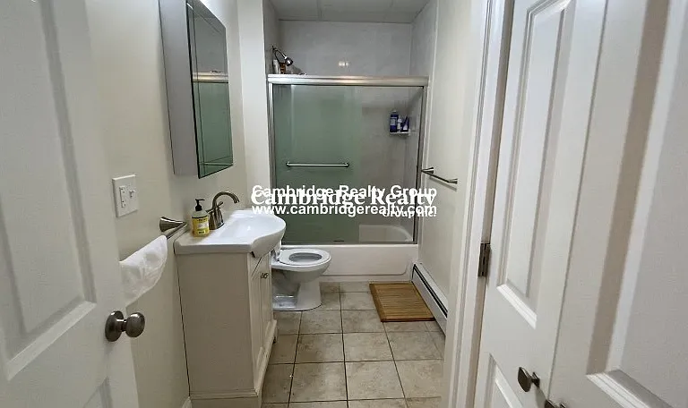 69 Newton St #2L — Photo 11