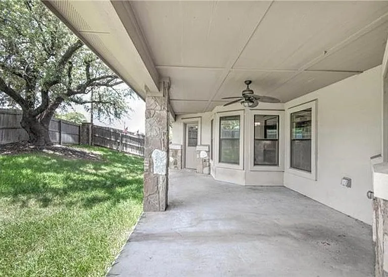 7107 Andalucia Ln — Photo 7