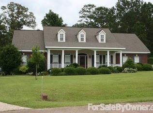 14 Winchester Rdg, Hattiesburg, MS 39401