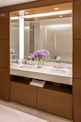 Sold by Zeckendorf Marketing | media 9