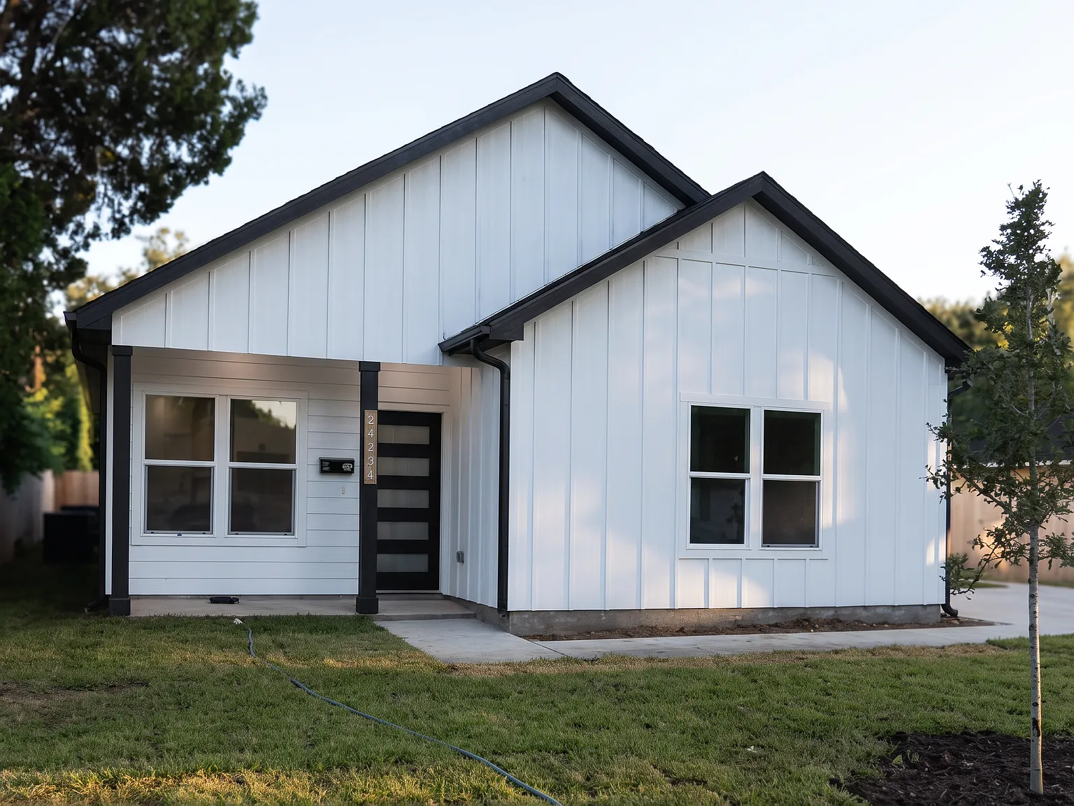 3 bed, 1110 sqft, $1,800 — Photo 1