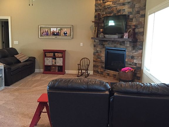 3rd image of 101 Appaloosa Cir