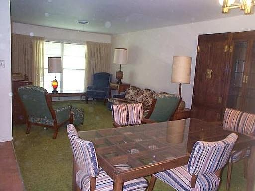 3rd image of 123 NORTHAVEN DR