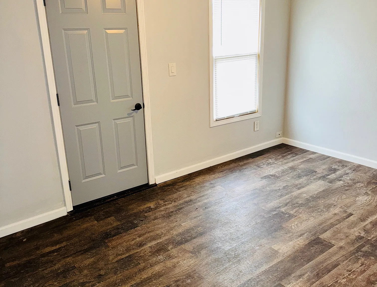 1145 S. Cedar - 4 — Photo 2