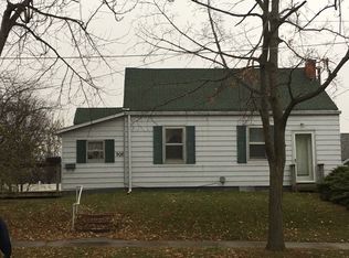 908 S 9th St, Quincy, IL 62301