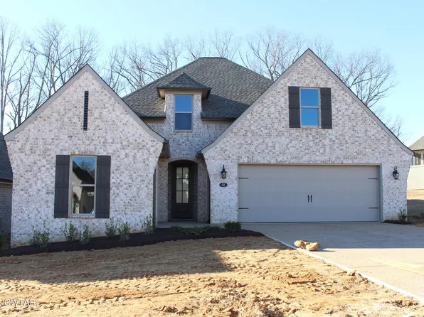 82 Emerald Breeze Dr, Jackson, TN 38305