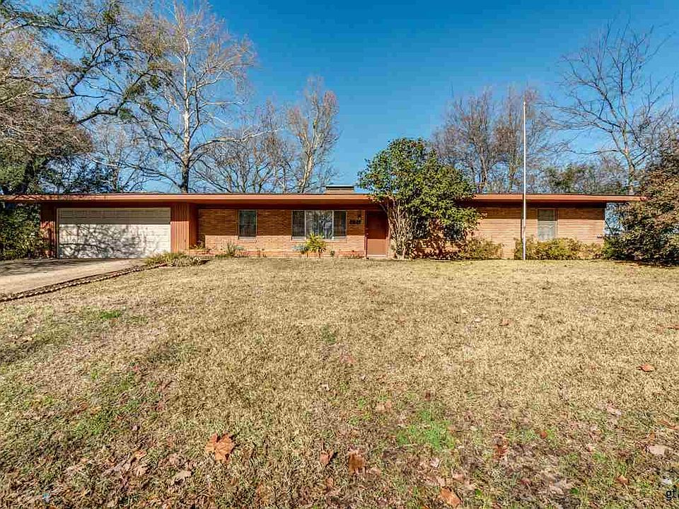 1st image of 2812 Willard Dr