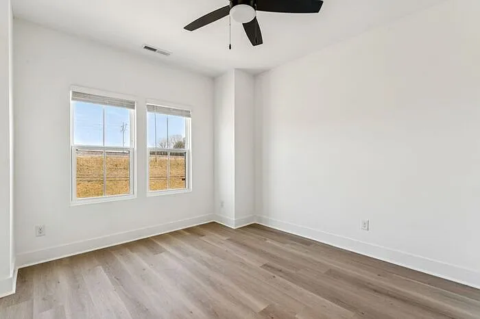 5015 Grayton Aly — Photo 60