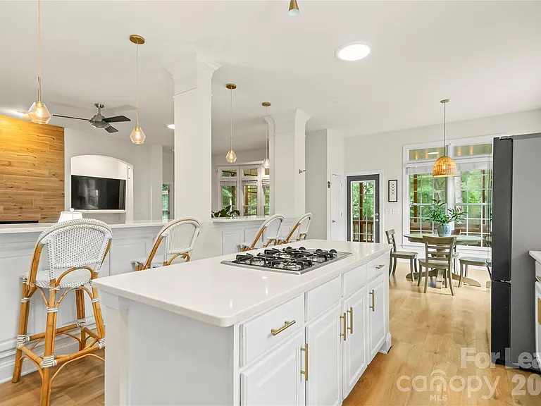 8804 Brentfield Rd — Photo 10