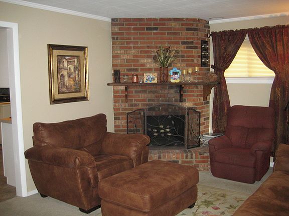 5th image of 308 Marview Ave