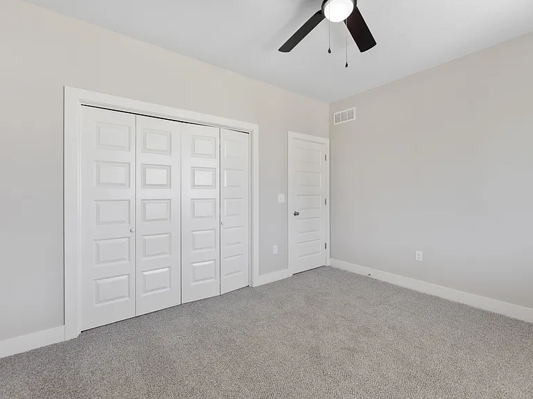 726 E Elmwood St — Photo 19