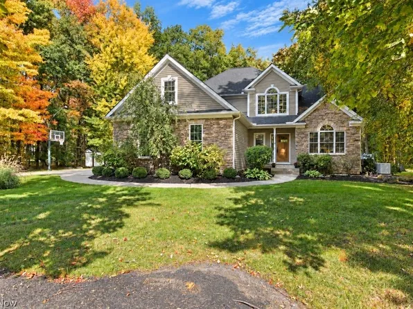 13537 Shirley Dr, Painesville, OH 44077
