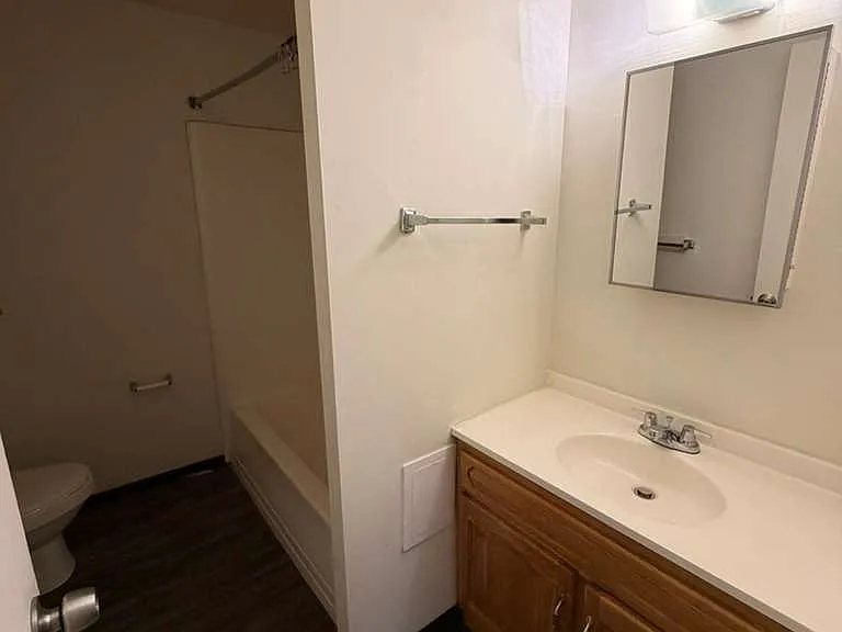 804 Lorain St #2 — Photo 11