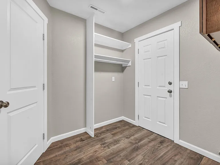 604 Pine St — Photo 47