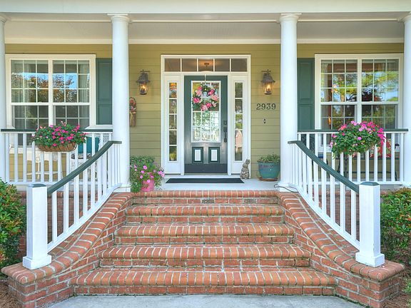 3rd image of 2939 Trailwood Drive SE