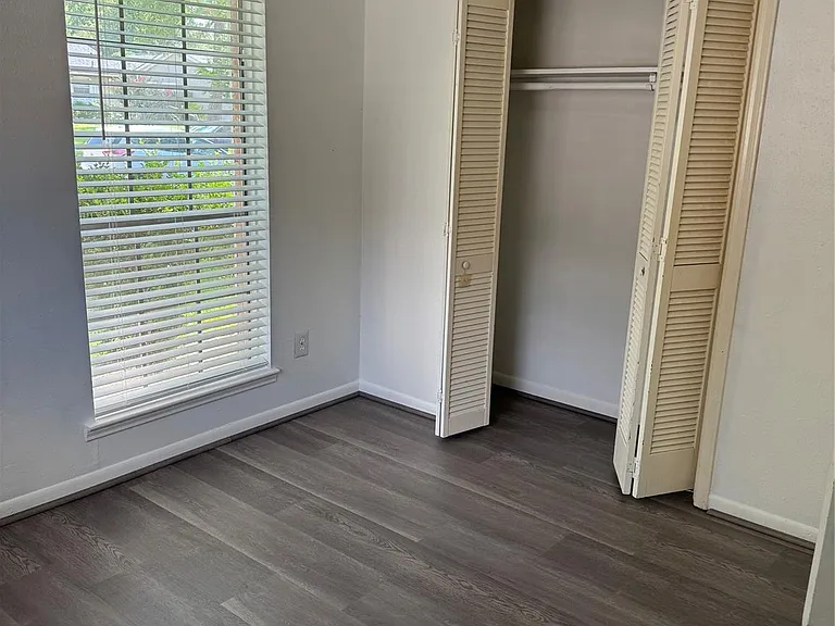 9330 Tooley Dr — Photo 3