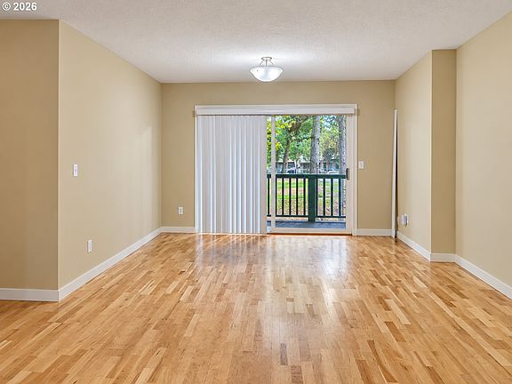4th image of 13320 SW Allen Blvd APT 208