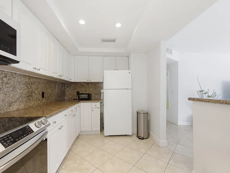 3700 Galt Ocean Dr #1510 — Photo 7