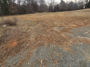 810 Old Hollow Rd #9E, Winston Salem, NC 27105