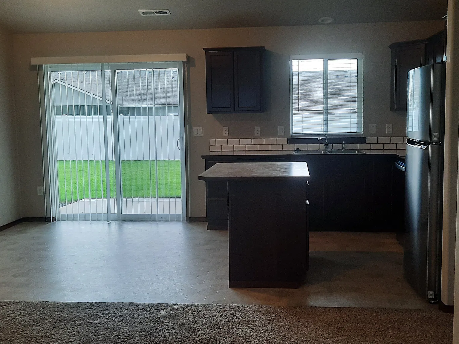 3 bed, $2,000 — Photo 3