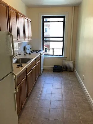 Rented by Real Broker NY LLC | media 11