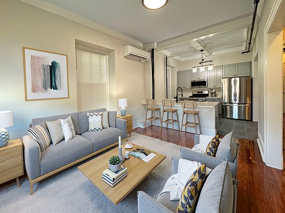 2nd image of 420 Market St #3B-2Ba-1053Sqft