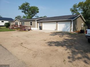 107 E 1st St, Donnelly, MN 56235