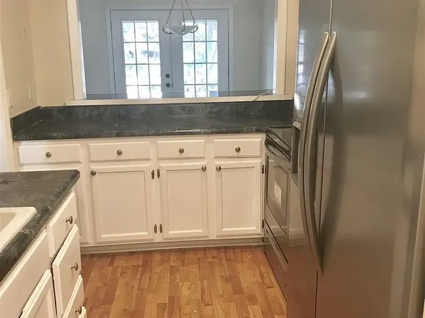 130 Lionsgate Dr, Columbia, SC 29223