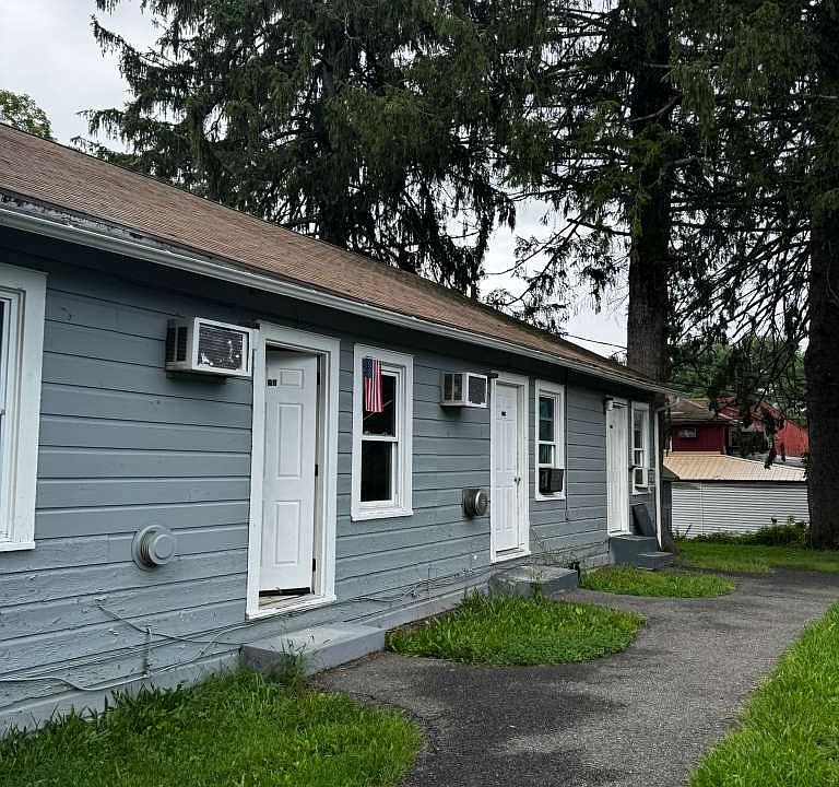 1st image of 200 Fosler Rd #21