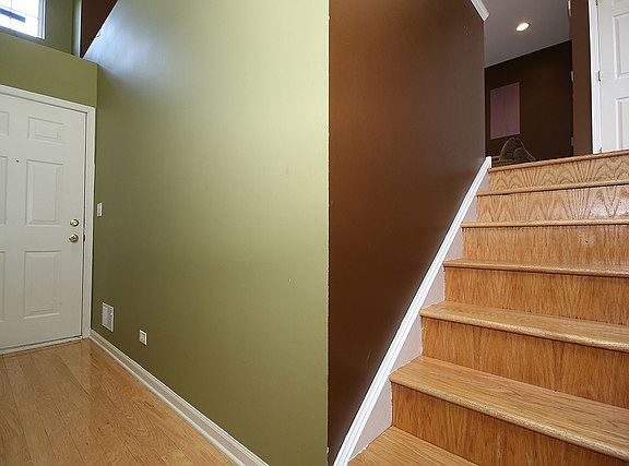2nd image of 306 Southwicke Dr