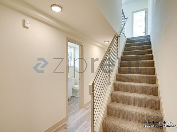 4th image of 2025 NW 62nd St #A