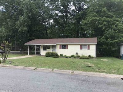 7904 Woodhaven Dr, Little Rock, AR, 72209