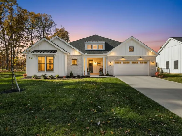 3292 Strickland Dr #66, New Albany, OH 43054