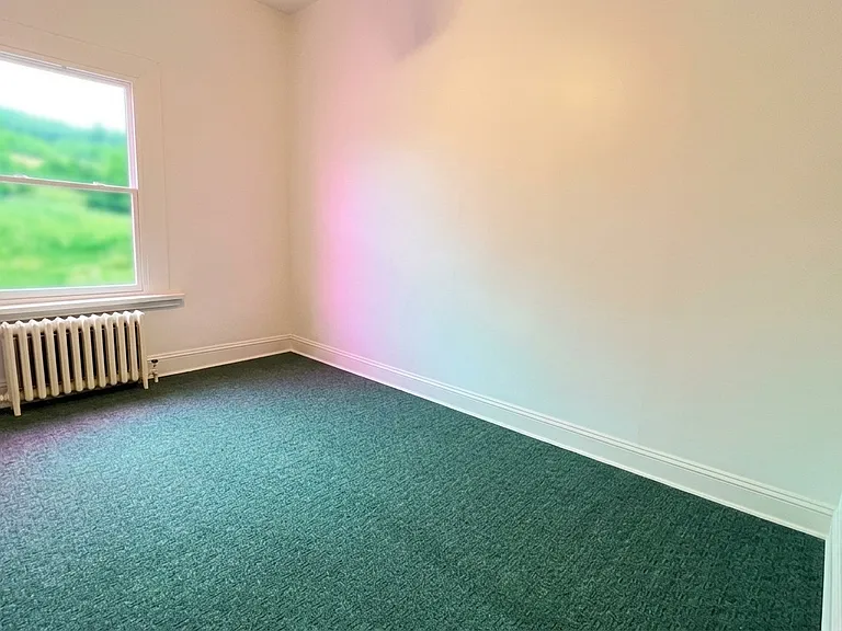 5807 Hobart St #2 — Photo 10