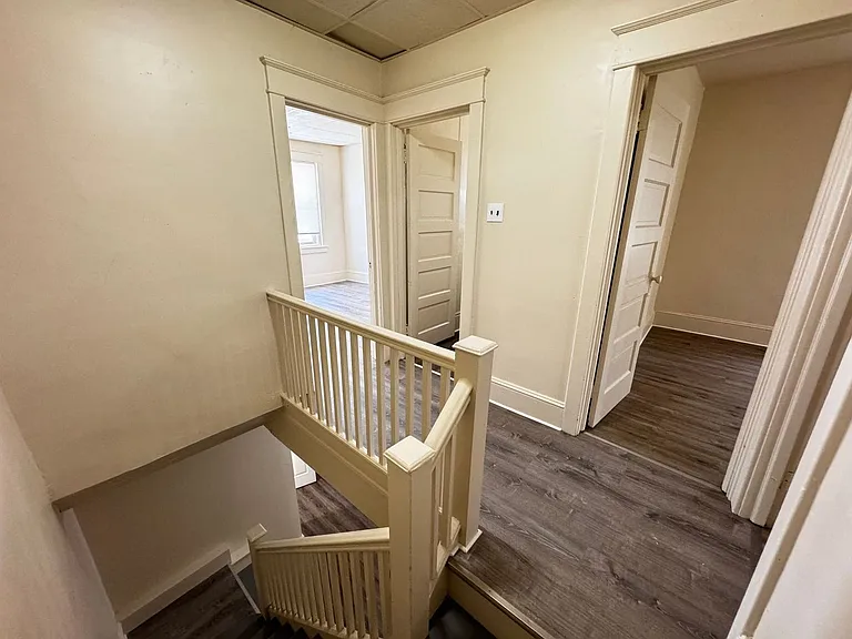 930 McDowell Ave — Photo 7