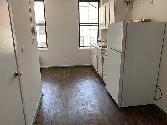 Rented by FirstService Realty (legacy) | media 6
