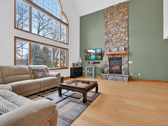 5th image of 23 Ruth Road