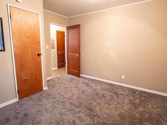 5th image of 1423 Oak Ct