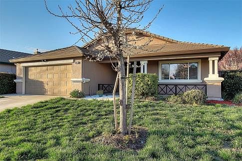 2nd image of 2447 Briarcliff Dr