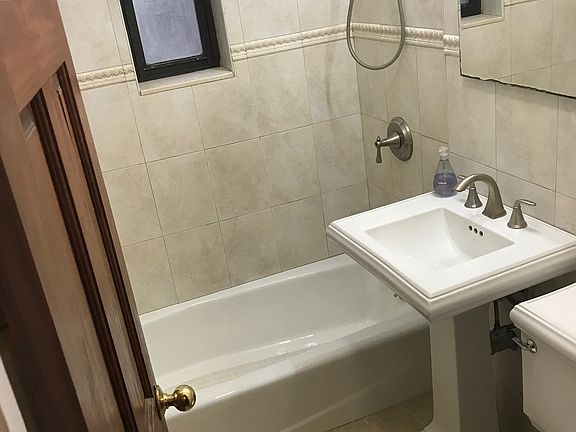 3rd image of 3304 94th St #1T