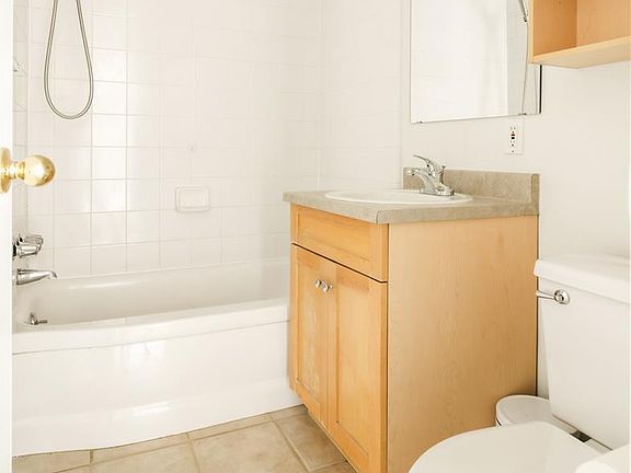 5th image of 2500 S York St APT 206