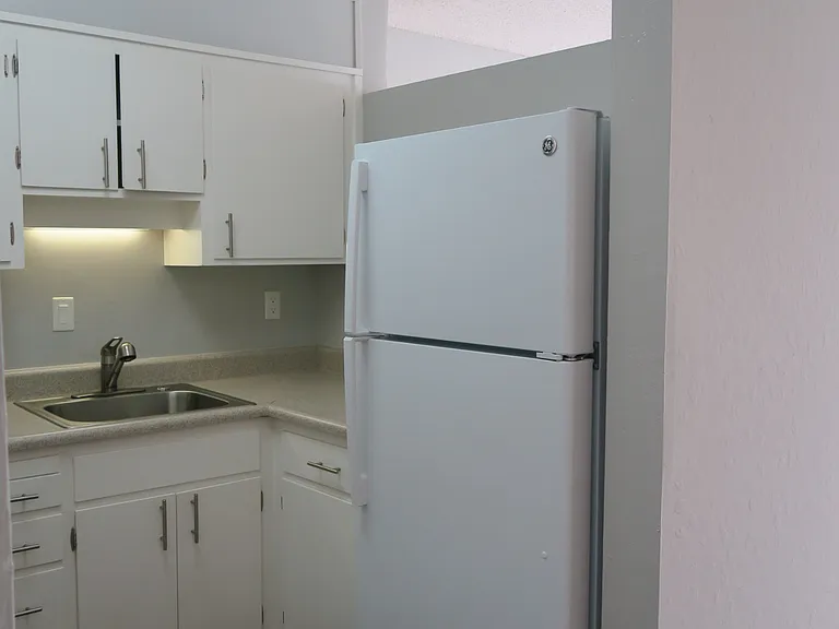 130 Arch St — Photo 6