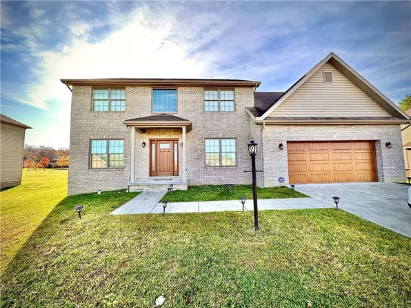 1117 Cross Creek Dr S, Uniontown, PA 15401