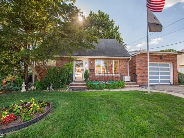 393 Rugby Rd, Saddle Brook Twp., NJ 07663