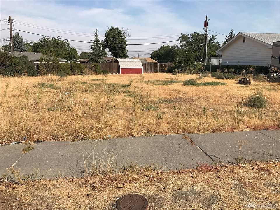 1st image of 840 E Cherry Ave