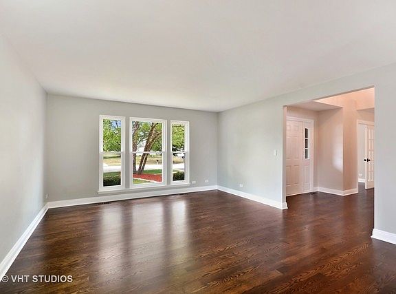 3rd image of 323 Wildberry Ln