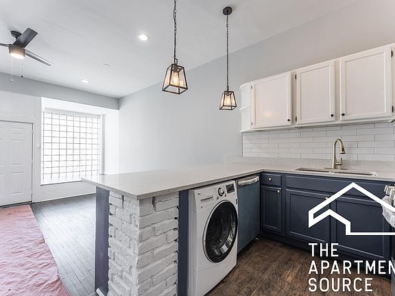 2nd image of 4322 N Milwaukee Ave #1F